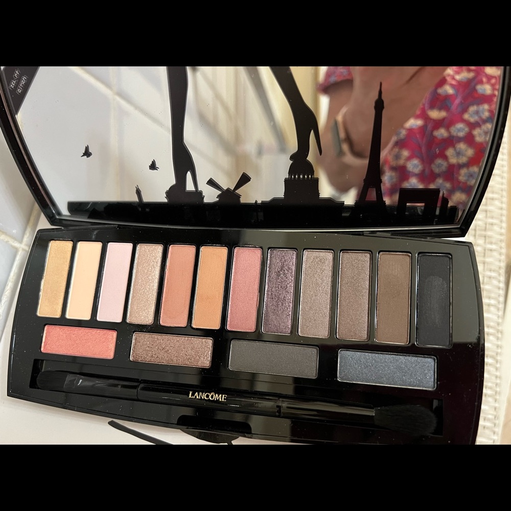 Lancôme Audacity in Paris eyeshadow palette.